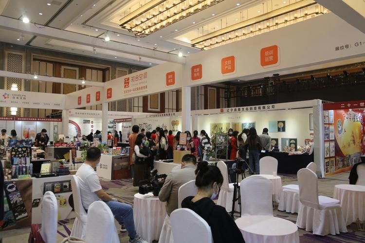 專業多語種會議服務 同聲傳譯、速錄與攝影攝像，覆蓋北上廣深蘇等地